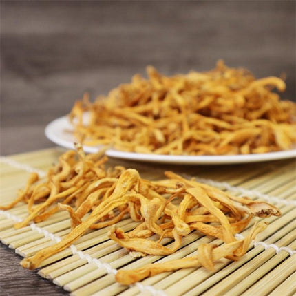 Cordyceps de máxima calidad para sopas / Cordyceps dorado. Setas para realzar el sabor de la sopa. 100% natural.