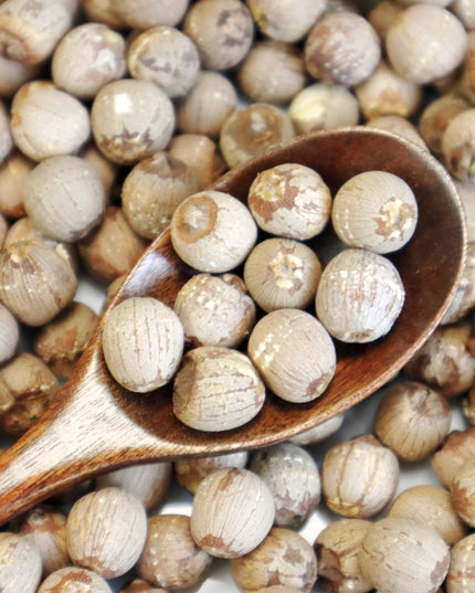Peeled and Core-Removed Red Hunan Lotus Seeds 8oz - Excellent for Soups and Porridges
