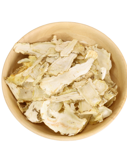 Rodajas de raíz de angélica china, hierba medicinal china, para enriquecer la sangre y regular la menstruación y aliviar el dolor.